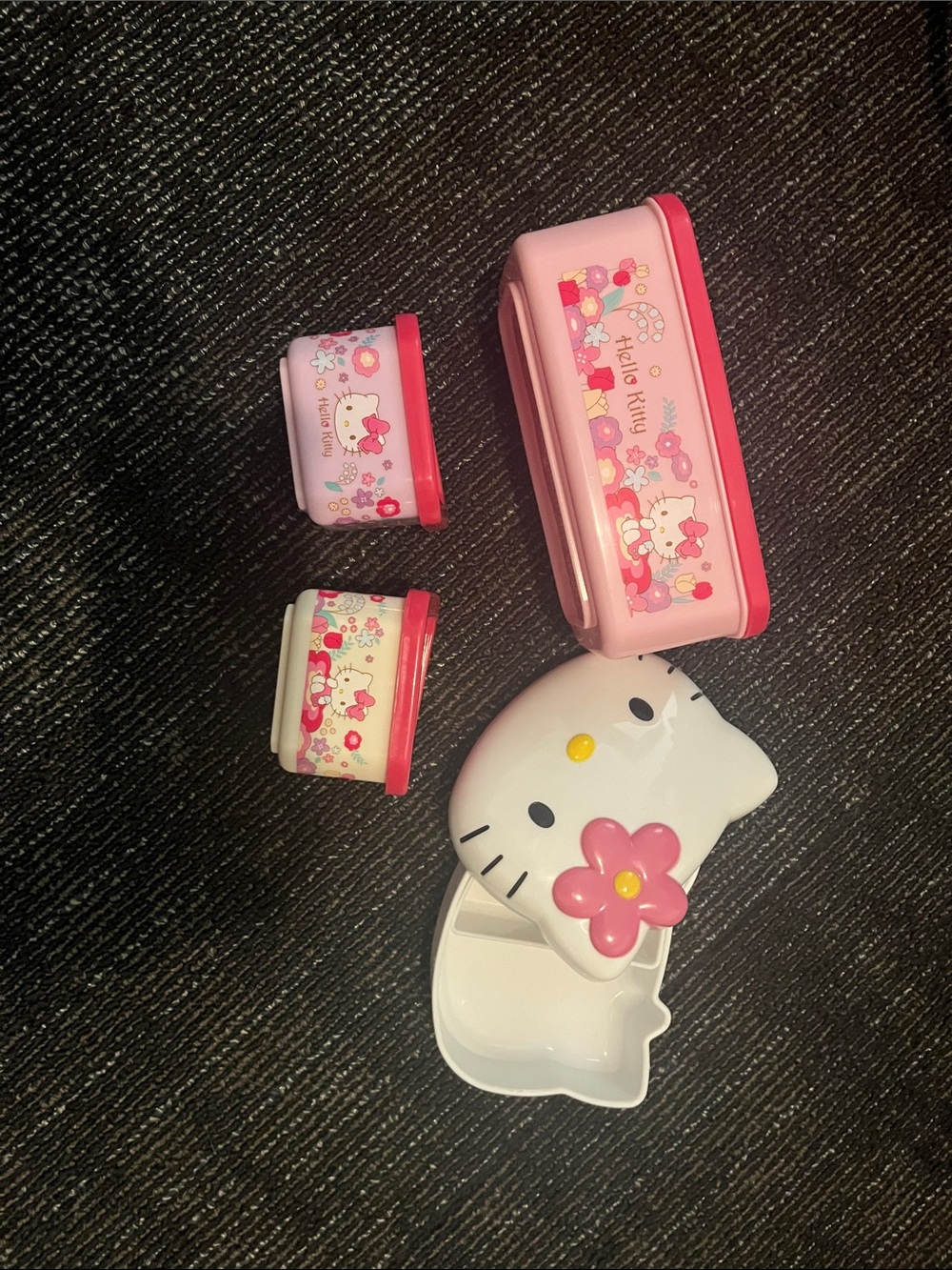 Hello Kitty Pink and White Kids Bento Accessory Set